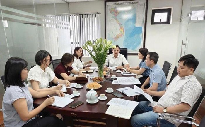 Các đảng viên có ý kiến đóng góp sôi nổi trong các buổi sinh hoạt chuyên đề. Ảnh: PV