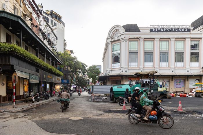 Bể chứa nước ngầm chợ Hàng Da đã hoàn thành trong đêm 18-5, sau nhiều tháng triển khai thi công.