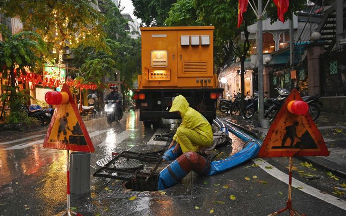 Nhiều tuyến phố trung tâm đã giảm thời gian úng ngập sau khi có mưa lớn.