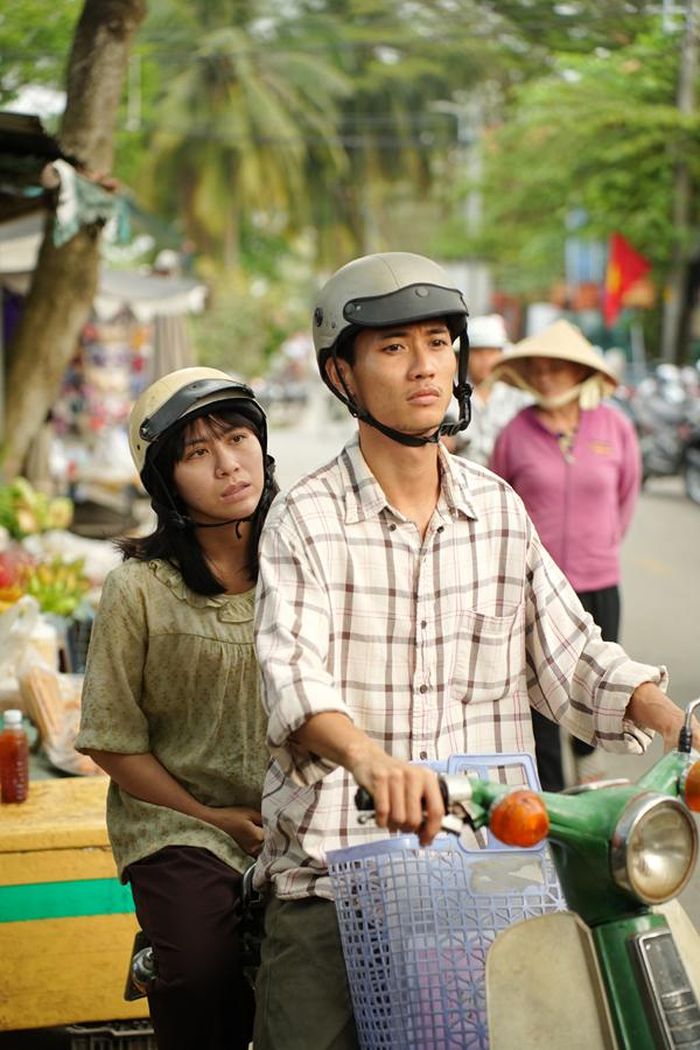 Nỗi lo cơm áo gạo tiền khiến con người mệt nhoài và sinh tà niệm.