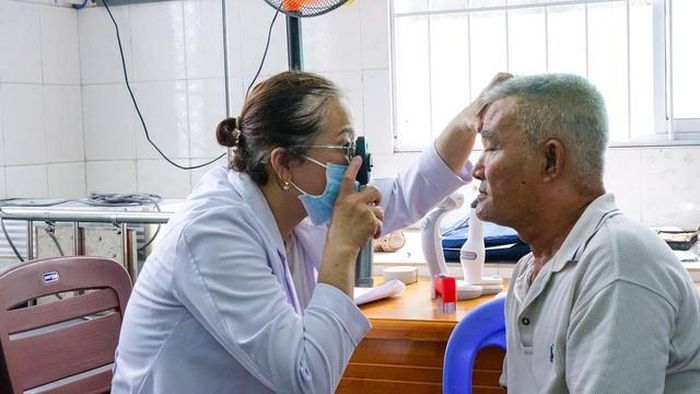 Người dân có thể tới 68 cơ sở khám chữa bệnh đủ điều kiện tham gia chương trình khám sức khỏe định kỳ để thăm khám miễn phí. Ảnh: BVCC.
