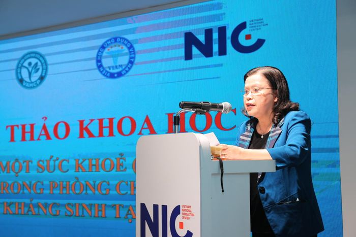 PGS.TS Nguyễn Thị Xuyên, Chủ tịch Tổng hội Y học Việt Nam, nguyên Thứ trưởng Bộ Y tế phát biểu.