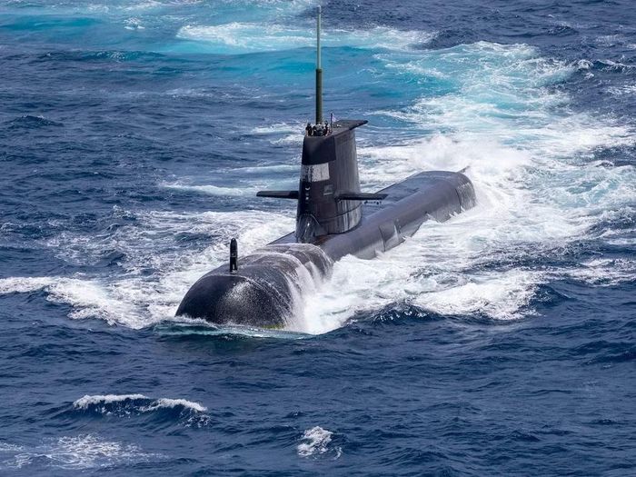 Thỏa thuận AUKUS giữa Australia, Mỹ và Anh được ký kết vào năm 2021 dưới thời chính quyền Tổng thống Joe Biden. Mục tiêu chính của quan hệ đối tác này là tăng cường an ninh ở khu vực Ấn Độ Dương - Thái Bình Dương.