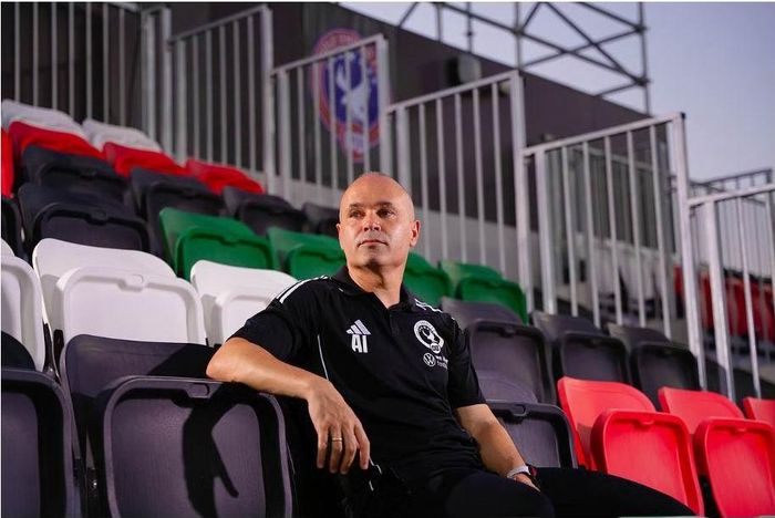  Gulf Utd là một CLB trẻ nhưng nền tảng rất mạnh để Iniesta dễ làm việc. Ảnh:G.N 