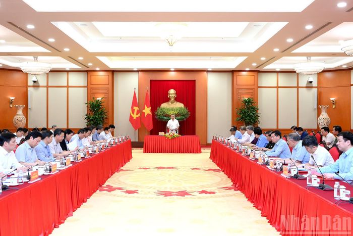  Quang cảnh buổi làm việc. Ảnh: NHÂN DÂN 