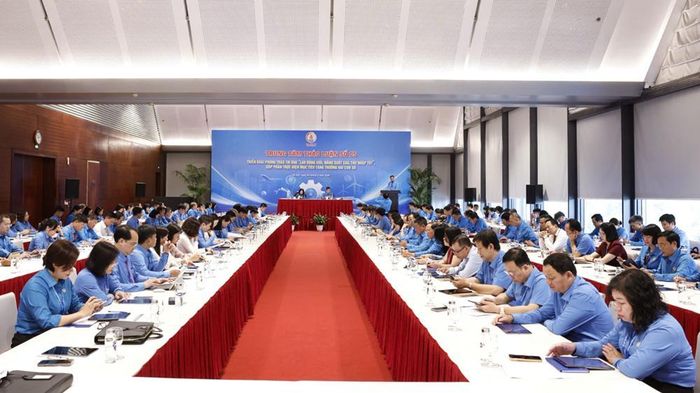 Quang cảnh tại Trung tâm thảo luận số 5