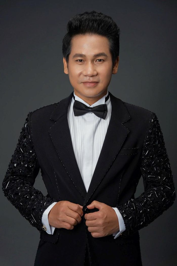 Ca sĩ Trọng Tấn