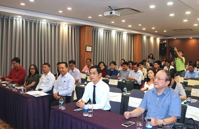 Các đại biểu tham dự Lễ khai giảng