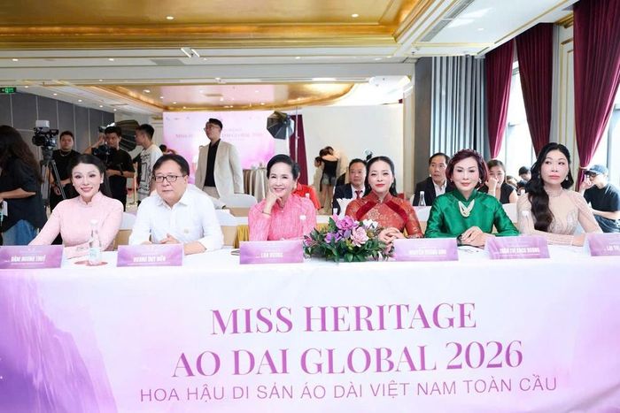 Sự đồng hành của TS Trần Thị Bạch Dương cũng góp phần khẳng định định hướng khác biệt của “Hoa hậu Di sản Áo dài Việt Nam Toàn cầu 2026”