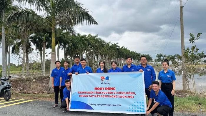 Thanh Niên xã Tân Trụ tình nguyện vì cộng đồng chung tay xây dựng nông thôn mới.