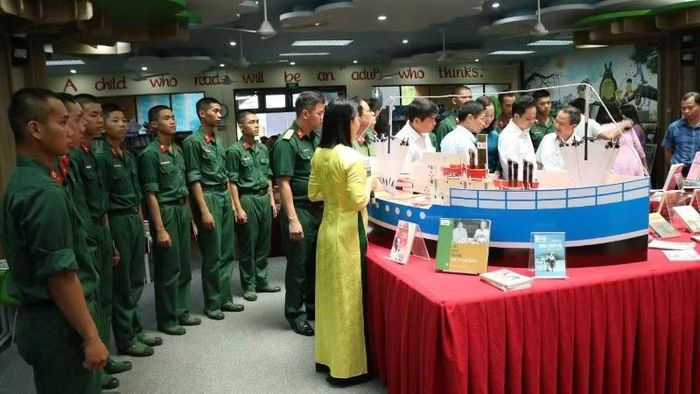 Với sự chuẩn bị công phu, thư viện Bắc Ninh số 2 đã mang đến một không gian trưng bày mở, ý nghĩa giáo dục sâu sắc.