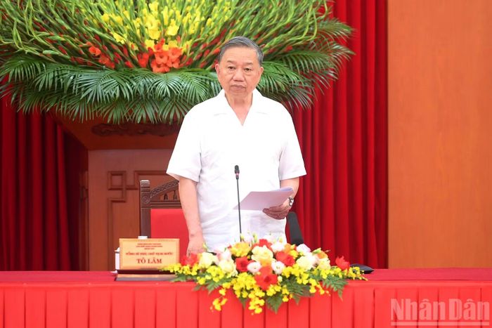 Tổng Bí thư, Chủ tịch nước Tô Lâm phát biểu chỉ đạo tại cuộc làm việc.