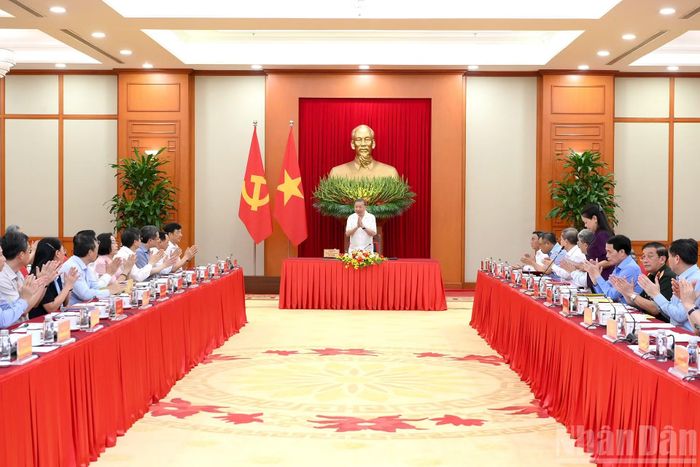 Tổng Bí thư, Chủ tịch nước Tô Lâm chủ trì cuộc làm việc với Ban Tổ chức Trung ương về trọng tâm công tác tổ chức xây dựng Đảng theo tinh thần Nghị quyết Đại hội XIV của Đảng.