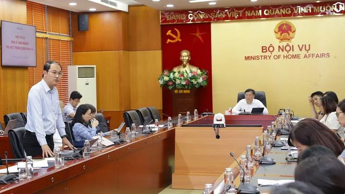 Các đại biểu chia sẻ hội thảo. (Ảnh Moha)