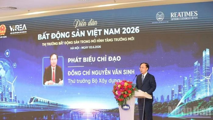 Thứ trưởng Xây dựng Nguyễn Văn Sinh. (Ảnh: HNV)