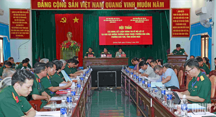 Hội thảo xác minh thông tin về liệt sĩ, mộ liệt sĩ tại khu vực đường Trường Chinh thuộc phường Đăk Cấm và phường Kon Tum (Quảng Ngãi), ngày 29-5-2026. 