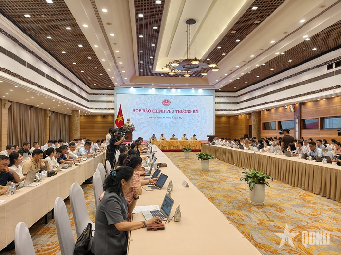  Quang cảnh họp báo Chính phủ thường kỳ tháng 5-2026. 