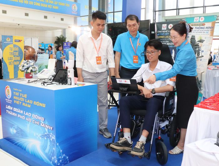  Những sản phẩm tiêu biểu tại gian trưng bày của LĐLĐ TPHCM 