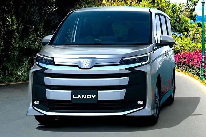 Thay vào đó, mẫu MPV này sử dụng cản trước thể thao cùng bộ bodykit lấy từ các phiên bản cao cấp của mẫu xe Toyota tương ứng. Kết quả là phần đầu xe sở hữu thiết kế lưới tản nhiệt nhiều tầng chiếm gần như toàn bộ diện tích của mặt trước, tạo cảm giác hầm hố hơn đáng kể so với một mẫu MPV gia đình 8 chỗ thông thường.