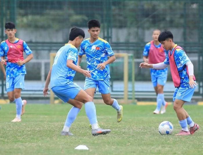 Cũng theo Siêu máy tính Chat GPT, U19 Việt Nam sẽ đánh bại U19 Myanmar với tỷ số cách biệt 2-0 và rộng cửa vào bán kết của U19 Đông Nam Á. Ảnh: VFF.