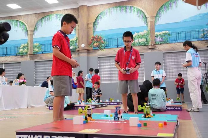 Học sinh thi đấu tại Vòng Chung kết cuộc thi Robotics quốc tế STEAMCUP Asia 2026.
