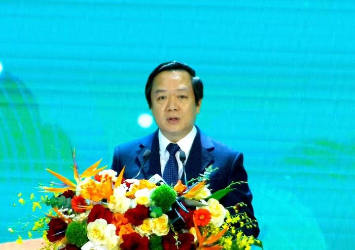 Bí thư Tỉnh ủy Hưng Yên Phạm Quang Ngọc phát biểu khai mạc. Ảnh: Đinh Chiến