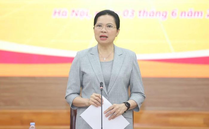  Bà Hà Thị Nga phát biểu kết luận hội nghị. Ảnh: PV. 