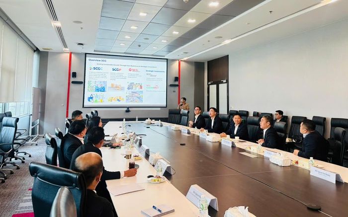 Tổng Giám đốc Petrovietnam Lê Mạnh Cường làm việc với lãnh đạo SCG