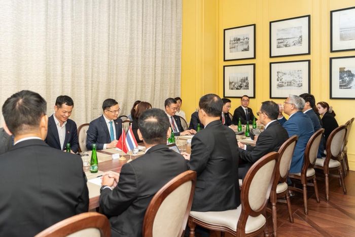 Lãnh đạo Bộ Công Thương, Petrovietnam làm việc với Tập đoàn PTT