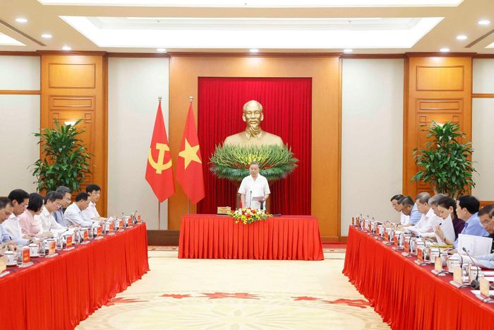 Tổng Bí thư, Chủ tịch nước Tô Lâm phát biểu chỉ đạo tại cuộc làm việc. Ảnh: TTXVN