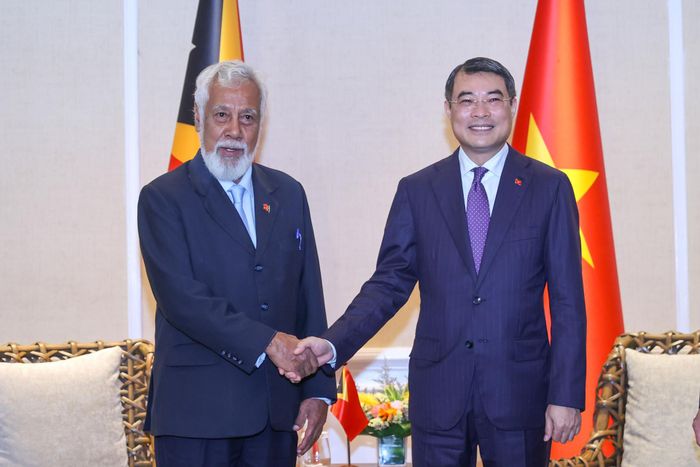Thủ tướng Lê Minh Hưng gặp Thủ tướng Timor Leste Xanana Gusmão nhân dịp dự hội nghị Cấp cao ASEAN lần thứ 48 tại Cebu, Philippines, hồi tháng 5. Ảnh: Nhật Bắc