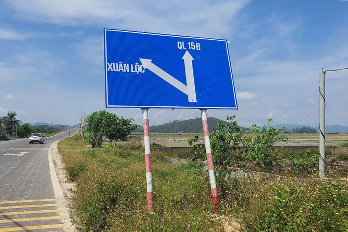 Tuyến đường ĐH.38 được kỳ vọng trở thành tuyến giao thông động lực kết nối khu vực Can Lộc – Xuân Lộc và Đồng Lộc. Việc hoàn thiện và duy tu hệ thống biển báo giao thông là yêu cầu cấp thiết để bảo đảm lưu thông an toàn, thuận lợi, tránh những vụ tai nạn đáng tiếc tiếp tục xảy ra.