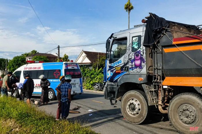  Theo thống kê từ người dân địa phương, chỉ trong hơn một năm qua, tuyến ĐH.38 đã xảy ra 12 vụ tai nạn giao thông, khiến nhiều người lo ngại về nguy cơ mất an toàn trên tuyến. (Ảnh người dân cung cấp). 