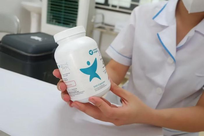Vitamin A cho trẻ uống trong chiến dịch. (Ảnh: PV/Vietnam+)