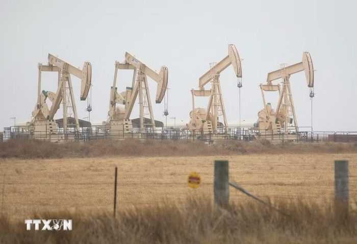 Tháp khoan dầu tại Texas, Mỹ. (Ảnh: THX/TTXVN)