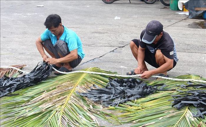 Nghề cội chà là nghề truyền thống được truyền từ đời này qua đời khác của ngư dân Lâm Đồng.