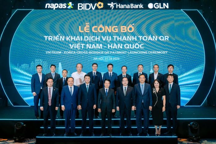 Lễ công bố triển khai dịch vụ thanh toán QR xuyên biên giới giữa Việt Nam và Hàn Quốc. Ảnh: NAPAS