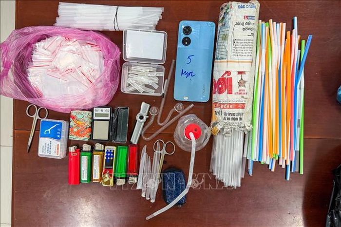 Tang vật vụ việc. Ảnh: TTXVN phát.