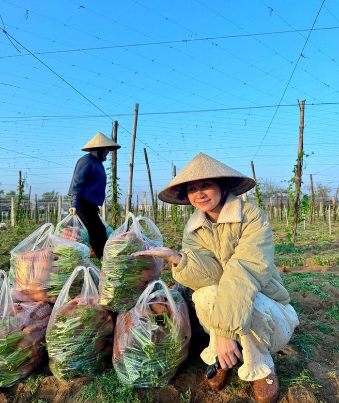 Bản thân chị Hà luôn coi chất lượng sản phẩm là yếu tố quan trọng nhất bởi công nghệ có phát triển đến đâu thì sự uy tín vẫn là nền tảng để giữ chân khách hàng.