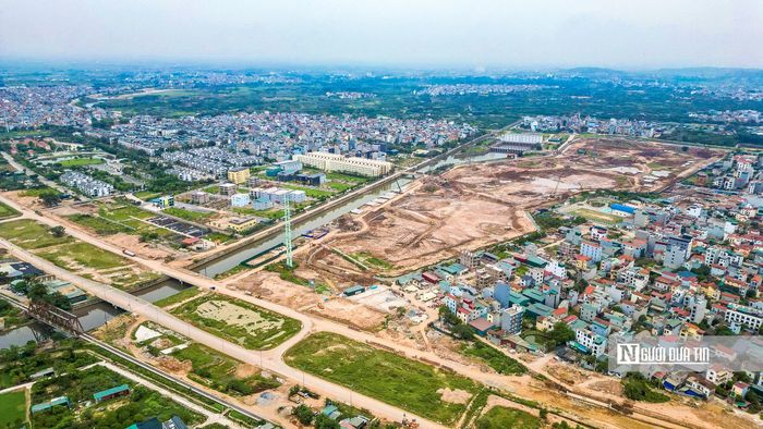 Dự án đầu tư xây dựng hồ điều hòa Yên Nghĩa 1, Yên Nghĩa 2 (xã An Khánh, Thành phố Hà Nội) là một trong những dự án trọng điểm tại khu vực phía Tây Hà Nội. Công trình nằm cạnh đường vành đai 4, kênh thoát nước và các khu đô thị đông dân cư.