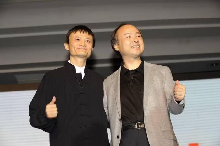 Masayoshi Son và người sáng lập Alibaba, tỷ phú Jack Ma. Ảnh: Sohu.