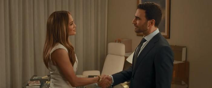 Đại diện của Jennifer Lopez và Brett Goldstein hiện chưa đưa ra phản hồi.