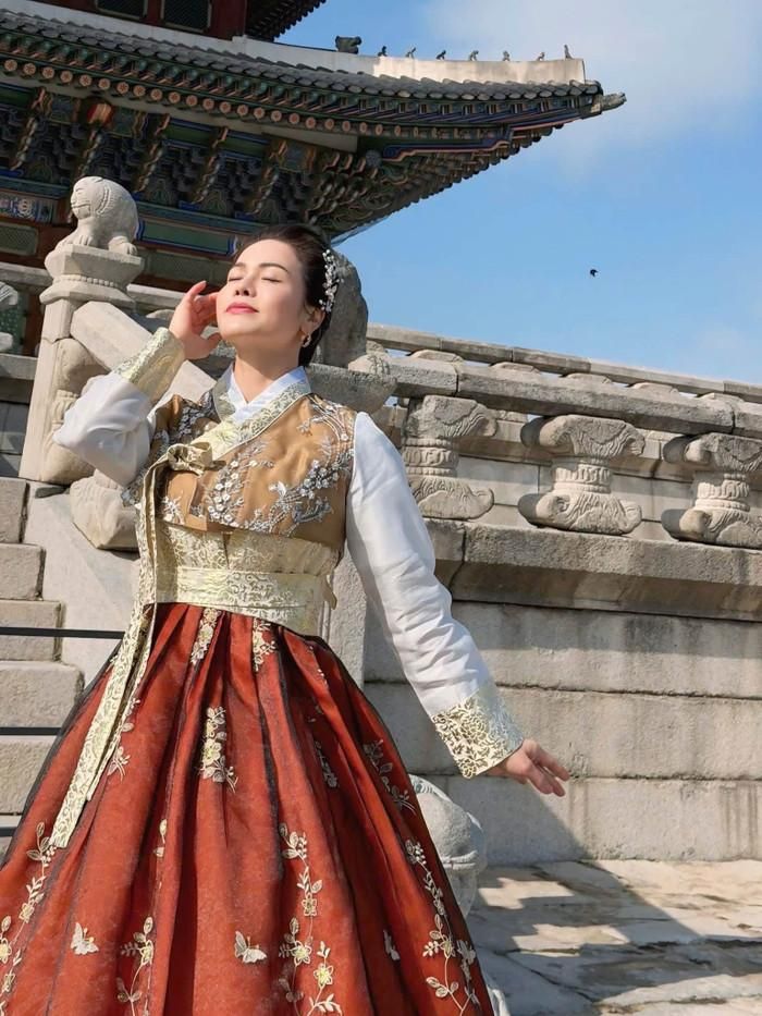 Nhật Kim Anh giờ có cuộc sống hạnh phúc. Ảnh: FBNV