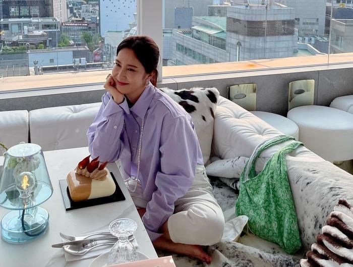 Bài đăng của Jang Ga Hyun nhanh chóng thu hút sự chú ý của cư dân mạng.