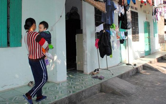 Người lao động chưa thể an cư trong những căn phòng cho thuê chật chội, thiếu thốn. Ảnh minh họa