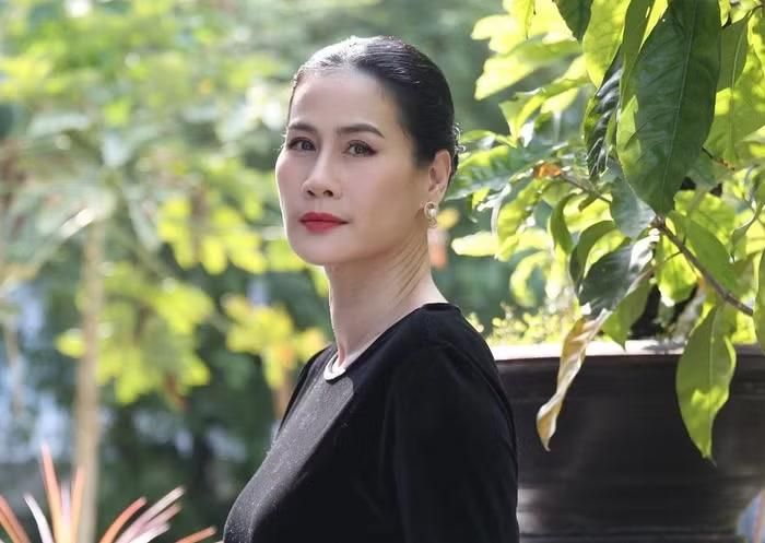 Thân Thúy Hà không còn là cái tên xa lạ với khán giả Việt Nam. Cô thường đảm nhận những vai diễn phản diện gây ấn tượng trên màn ảnh. Nữ diễn viên xuất hiện ở cả lĩnh vực điện ảnh lẫn truyền hình và ghi dấu ấn qua nhiều tác phẩm nổi bật