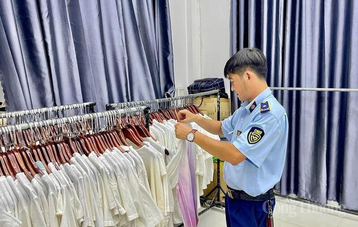Chi cục Quản lý thị trường Gia Lai tập trung đấu tranh với các hành vi buôn bán hàng giả, hàng không rõ nguồn gốc, xâm phạm quyền sở hữu trí tuệ. Ảnh: QLTT