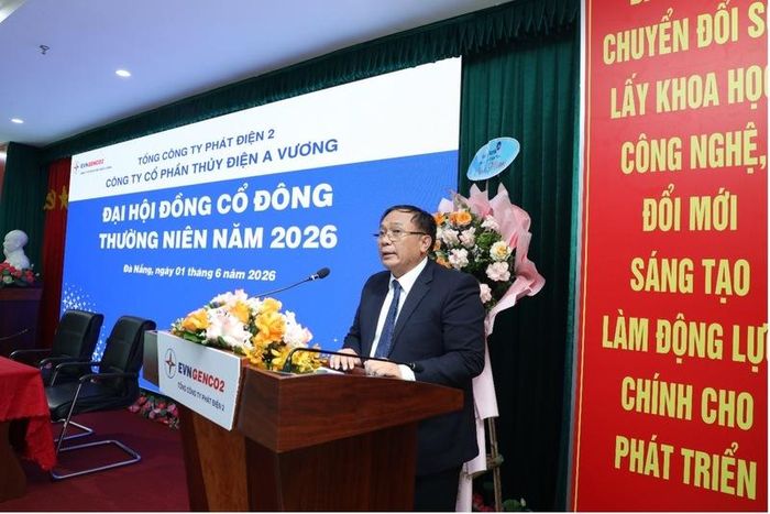 Ông Trần Phú Thái, Chủ tịch HĐQT EVNGENCO2, đại diện cổ đông lớn của AVC phát biểu tại đại hội. Ảnh: Bình An