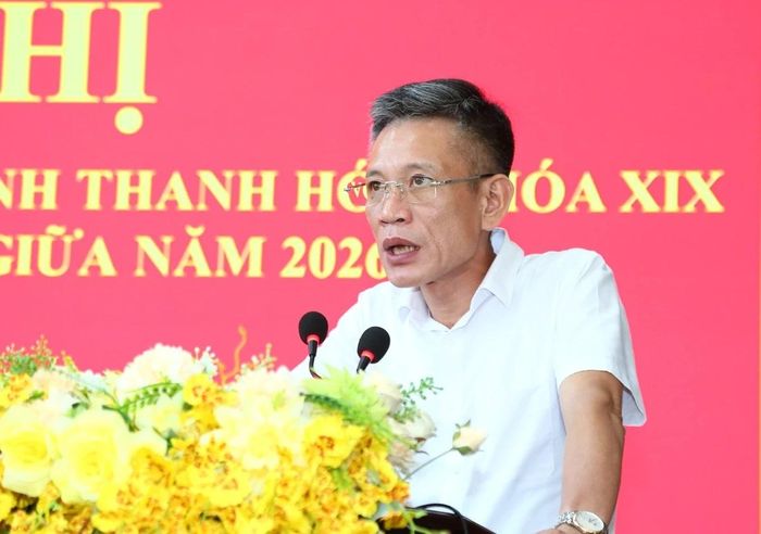 Cử tri tham gia phát biểu ý kiến, kiến nghị tại hội nghị.