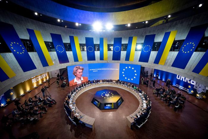 Sau nhiều tháng bế tắc, tiến trình gia nhập EU của Ukraine và Moldova có thể đạt bước đột phá mới khi Hungary phát tín hiệu sẵn sàng nới lỏng lập trường. Ảnh: Reuters.